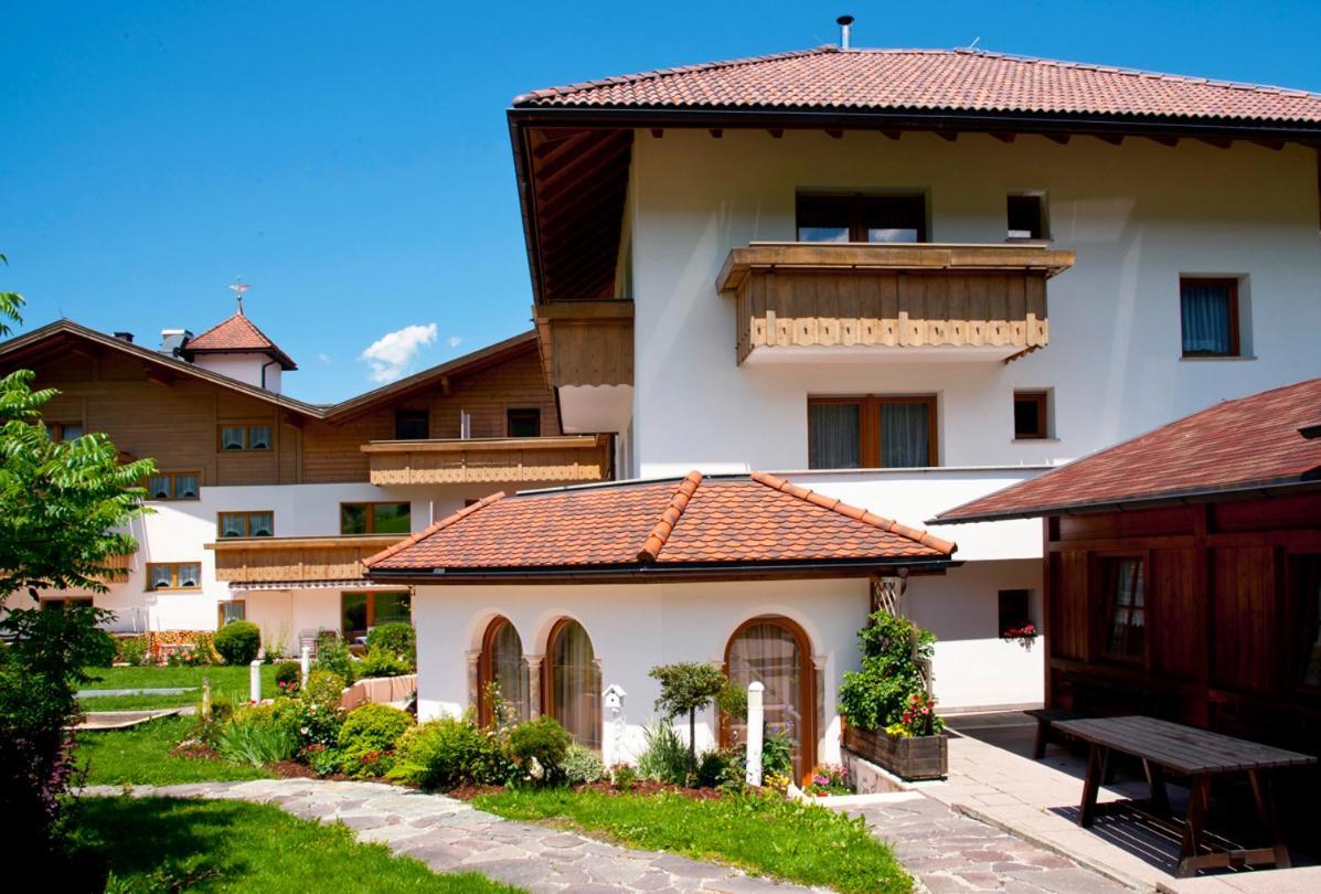 Hotel Tannenhof Brunico Extérieur photo